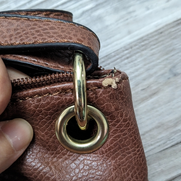 NWT Marc Fisher women's crossbody purse handbag, saddle brown gold tone - Picture 10 of 13